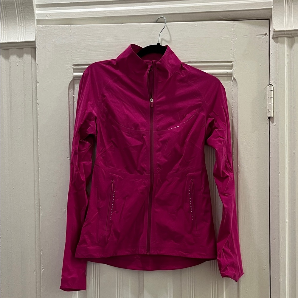 Lulu Lemon magenta running jacket